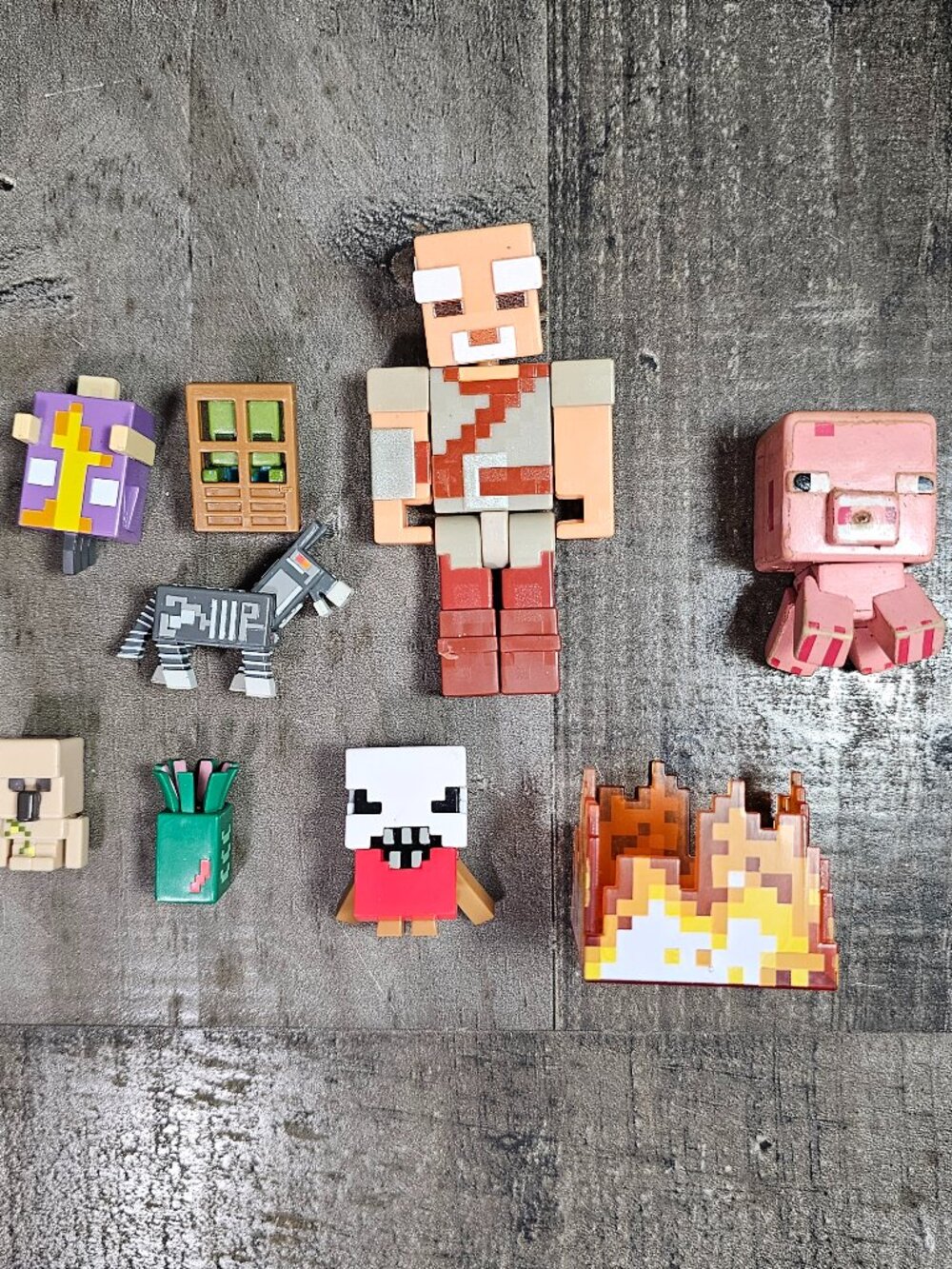 Mattel Minecraft Lot of 9 Toys Dungeon Assorted Accessories